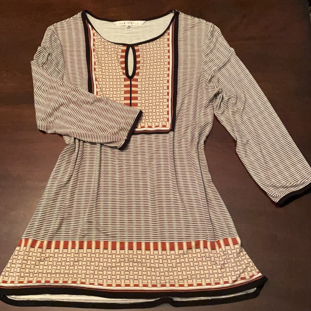 Max Studio Rayon Tunic. Size Small. NWOT